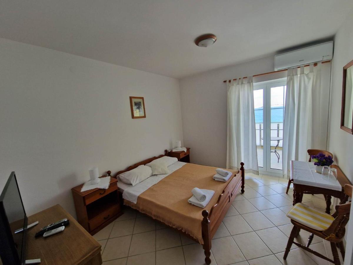 Villa Gabriel Паг Экстерьер фото
